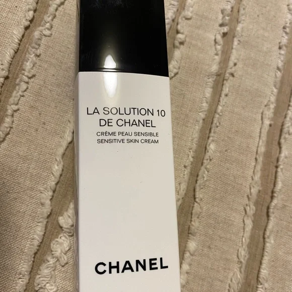 NWT Chanel LA SOLUTION 10 DE CHANEL - Picture 3 of 4